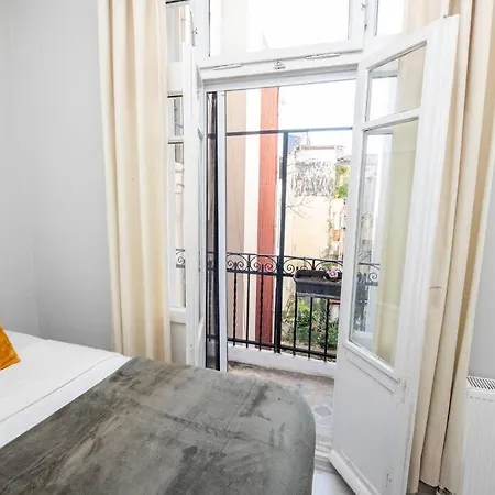 Διαμέρισμα Historical 2-bedroom
